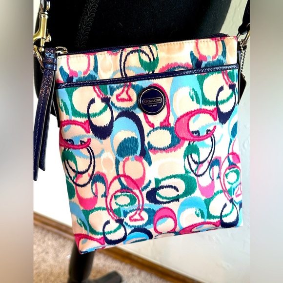 Vintage Y2K Coach Pink/Navy/Multi Color C Design Crossbody Bag with Pockets - Picture 1 of 8